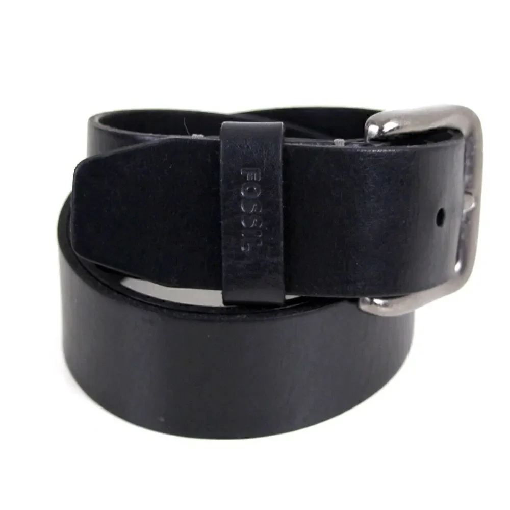 Fossil saddle black